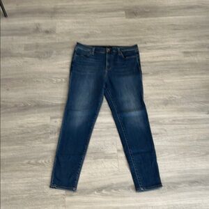 J Brand Women's skinny Blue Jeans. Size 31